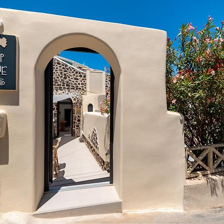 Deep Cave Suites Kontochori Fira  Esterno foto
