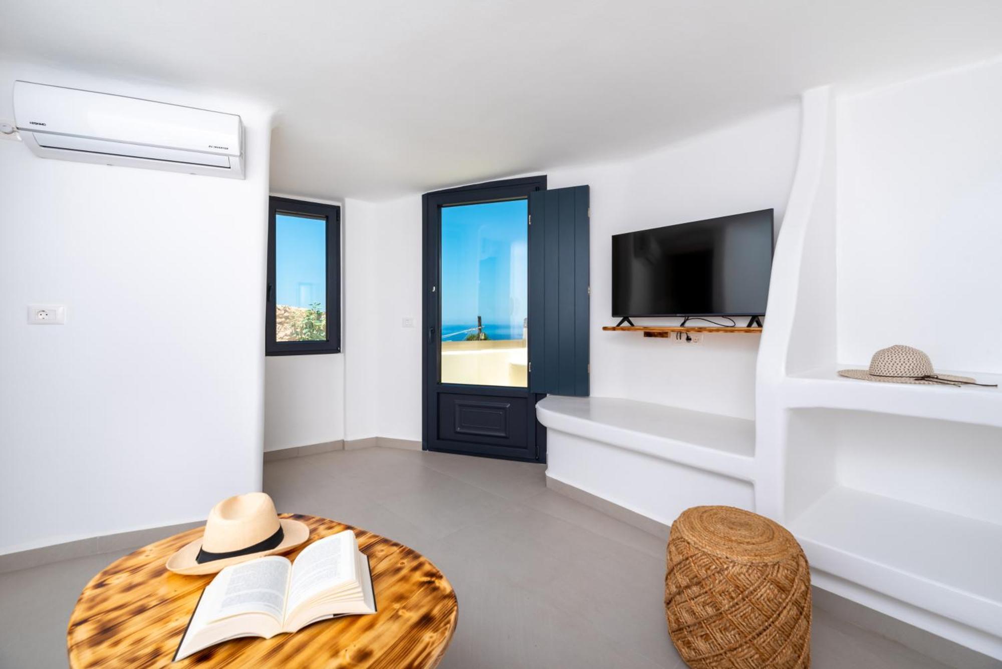 Deep Cave Suites Kontochori Fira  Esterno foto