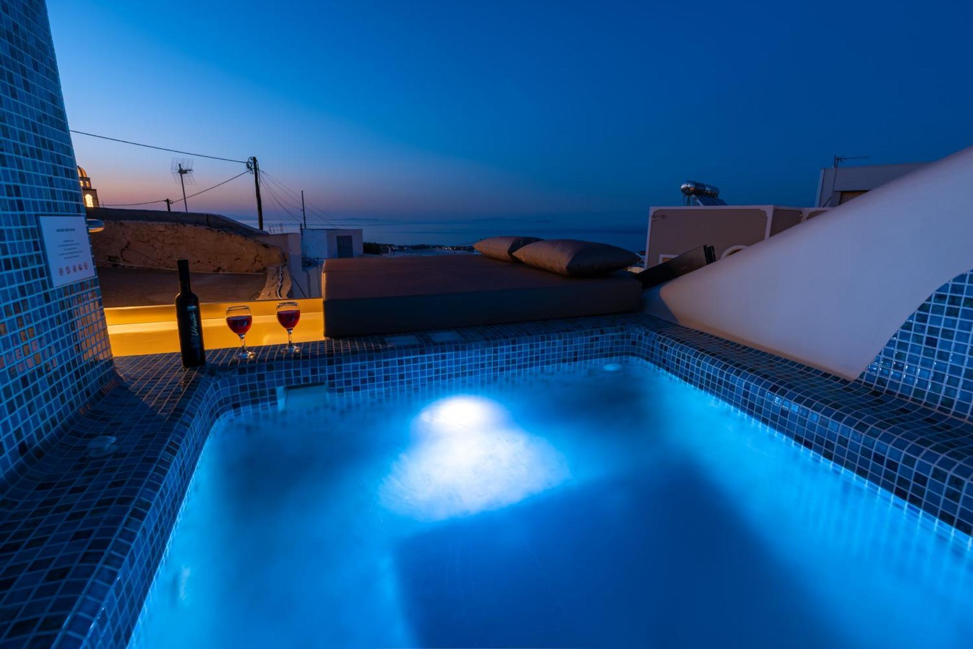 Deep Cave Suites Kontochori Fira  Esterno foto