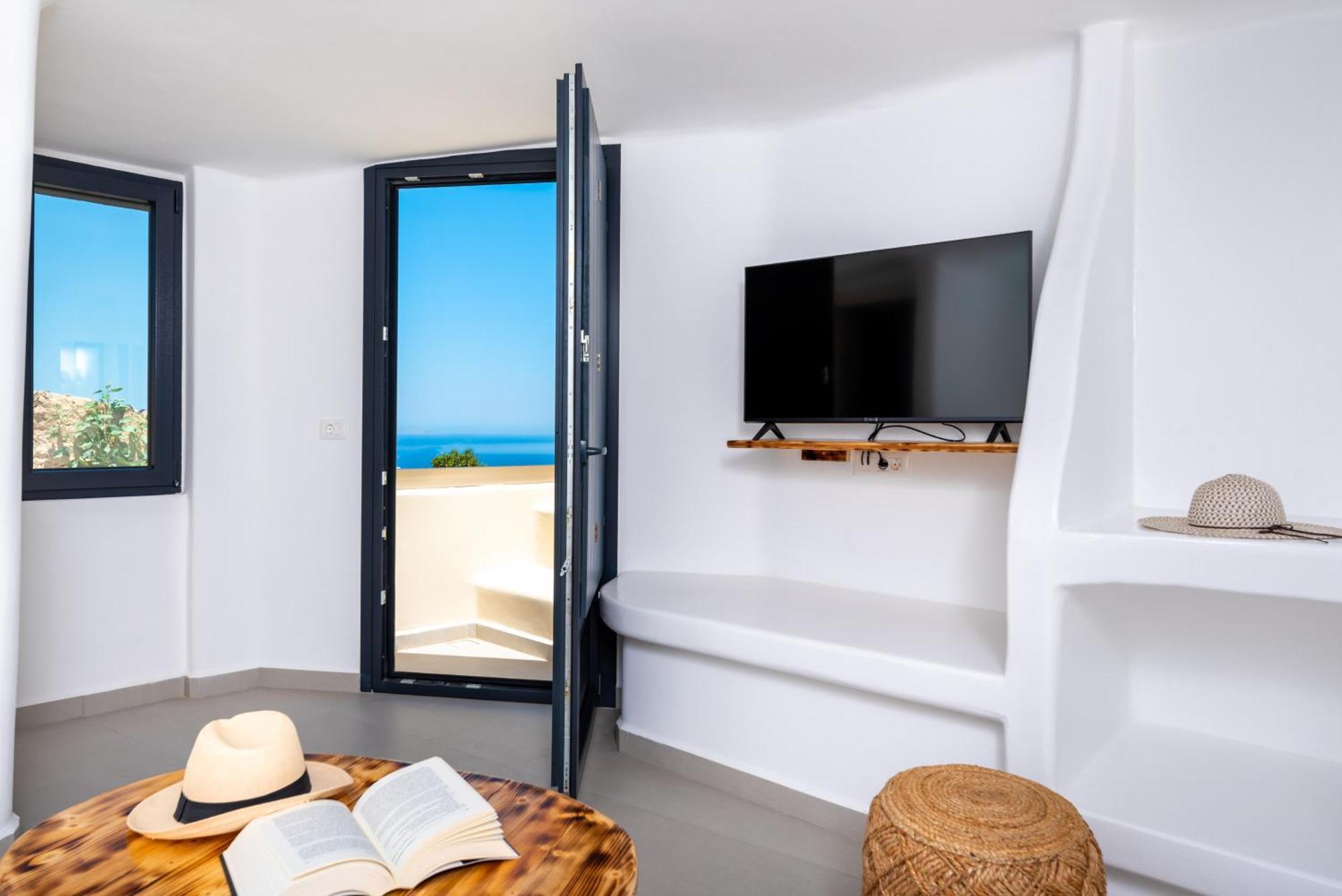 Deep Cave Suites Kontochori Fira  Esterno foto